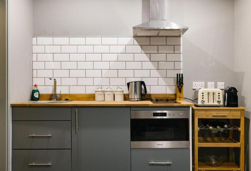 스탠다드 스튜디오, Cityspace Tower Bridge