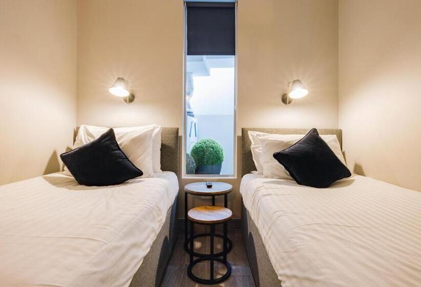 Standard Room Ground Floor, Cityspace Tower Bridge