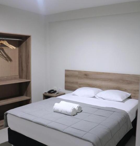 اتاق لوکس, Kusnaya