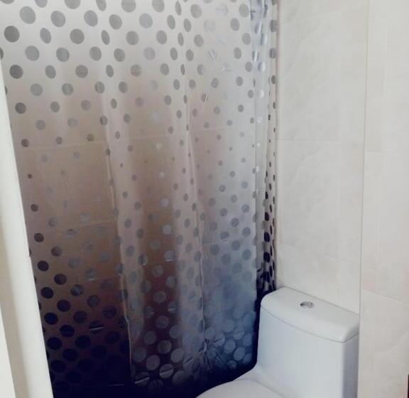 اتاق استاندارد یک نفره, Kusnaya