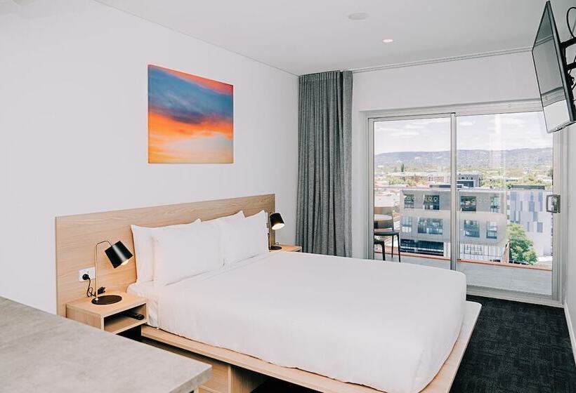 クイーンサイズベッドのスタンダードルーム, Toms Court