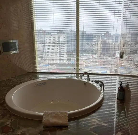 スタンダードルーム, Days Hotel & Suites China Town   Metro Line 2 & Line 6   Nearby Orange Island  Wuyi Square Changsha