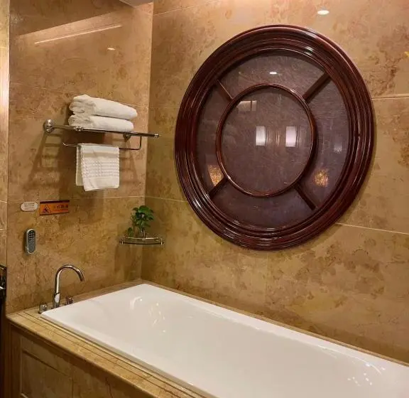 デラックスルーム, Days Hotel & Suites China Town   Metro Line 2 & Line 6   Nearby Orange Island  Wuyi Square Changsha