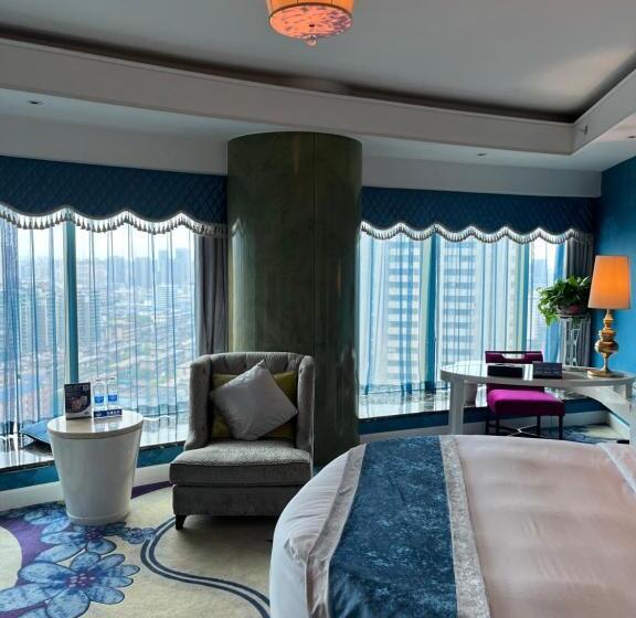 Номер Стандарт, Days Hotel & Suites China Town   Metro Line 2 & Line 6   Nearby Orange Island  Wuyi Square Changsha