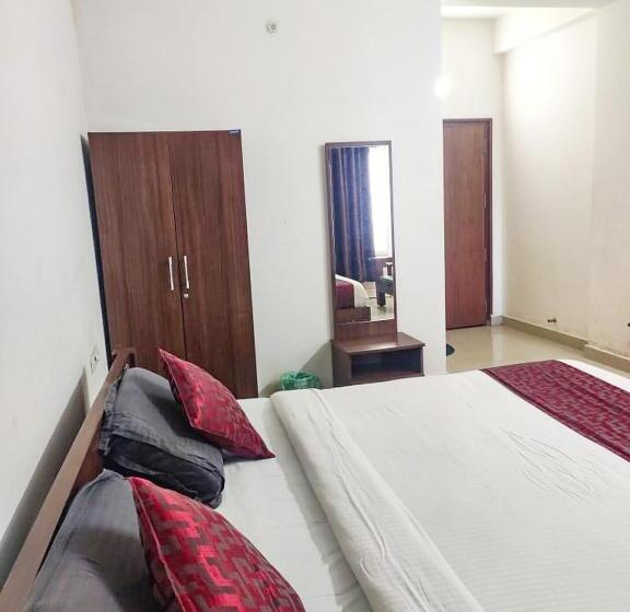 家庭间, Fabhotel Raj Residency Madikeri