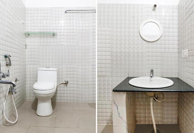 高级大房间, Fabhotel Raj Residency Madikeri