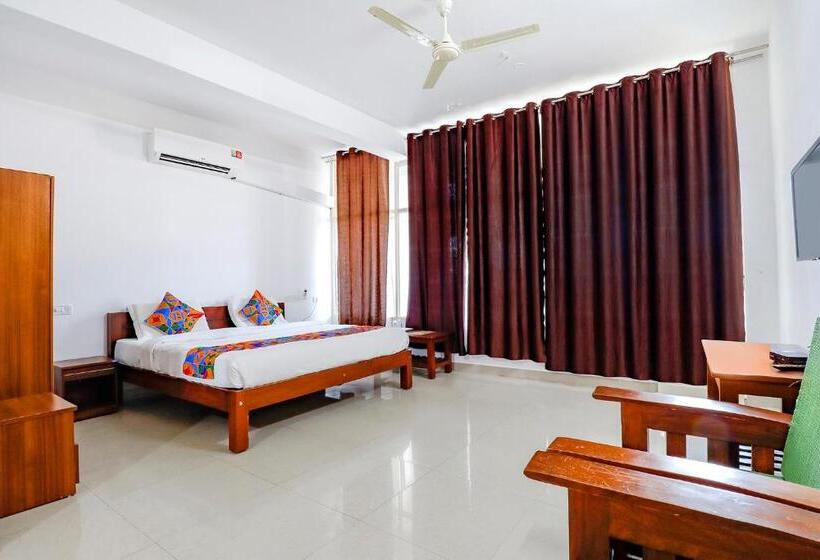 家庭间, Fabhotel Raj Residency Madikeri