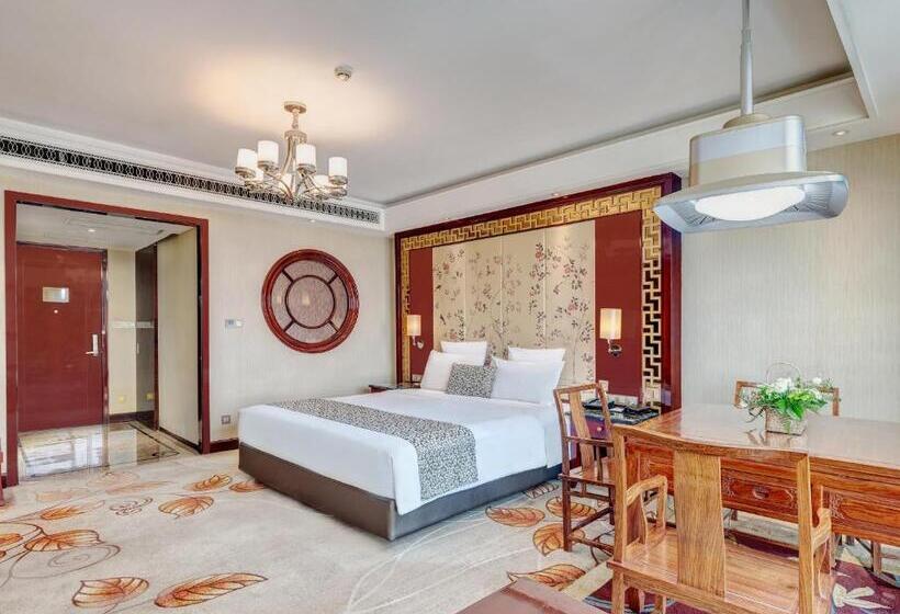 Номер Стандарт, Days Hotel & Suites China Town   Metro Line 2 & Line 6   Nearby Orange Island  Wuyi Square Changsha