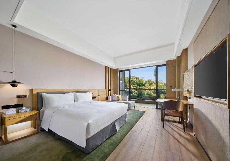 غرفة قياسية سرير كينج, Doubletree By Hilton Lingshui Hot Spring