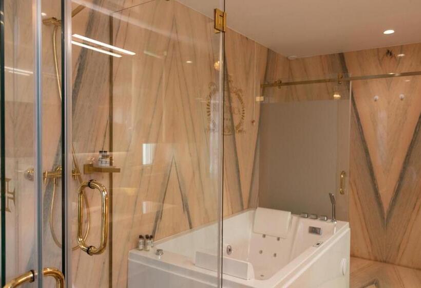 Люкс Повышенной Комфортности, República Boutique