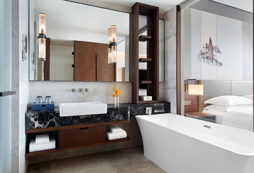 Номер Клуб, Sheraton Kunming