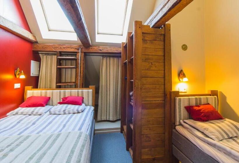 اتاق استاندارد سه نفره, Puhkekodu Nr.17