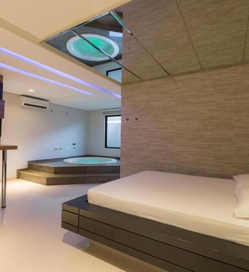 디럭스 스위트, Poeme Motel By Drops