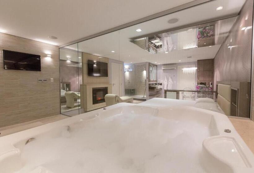 带按摩浴盆的套房, Poeme Motel By Drops