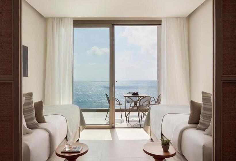 غرفة عائلية مطلّة علي البحر, Mare Paphos