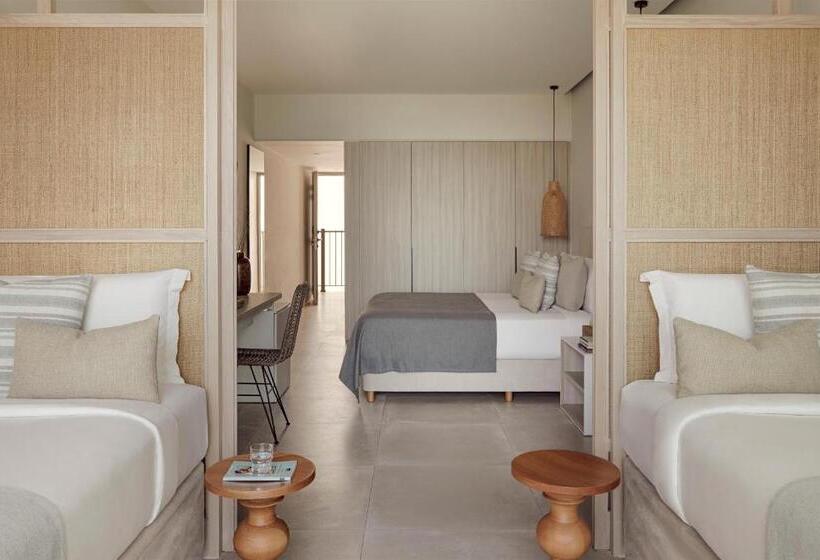 غرفة عائلية مطلّة علي البحر, Mare Paphos