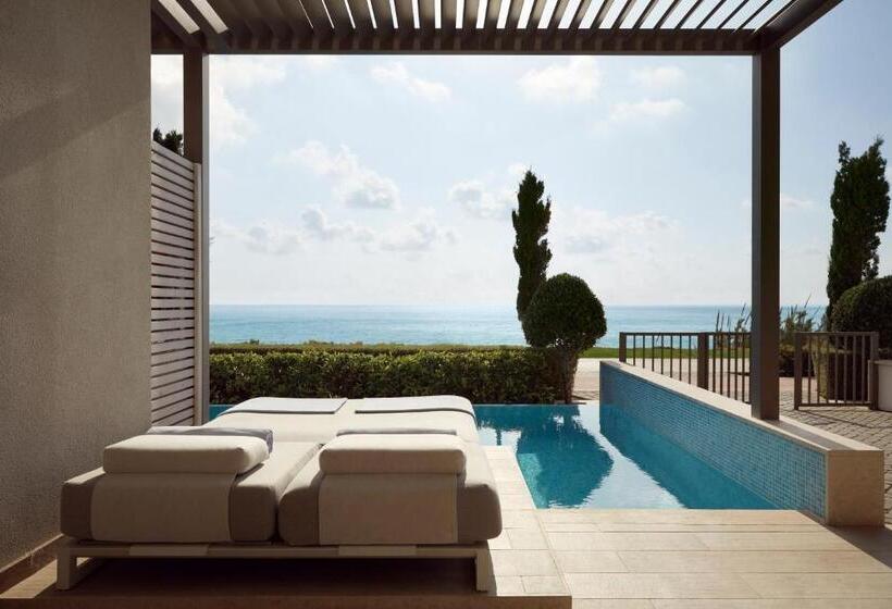 جناح مطلّ علي البحر, Mare Paphos