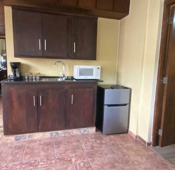 استودیوی لوکس, Verde Bonavita