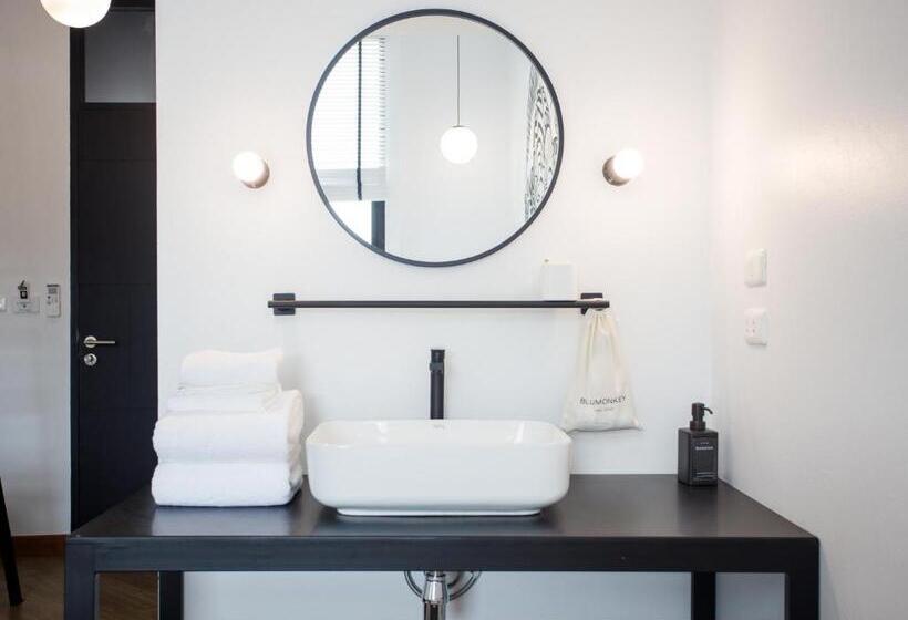 غرفة ديلوكس ثلاثية, Blu Monkey Hub & Hotel Ranong