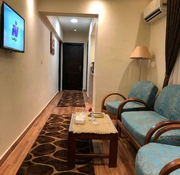 سوییت لوکس, Jewel Dokki