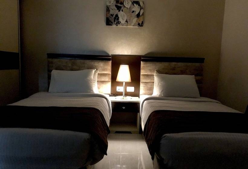 سوییت لوکس, Jewel Dokki