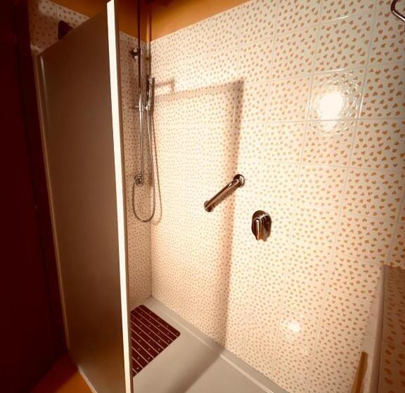 اتاق استاندارد, L'aurora