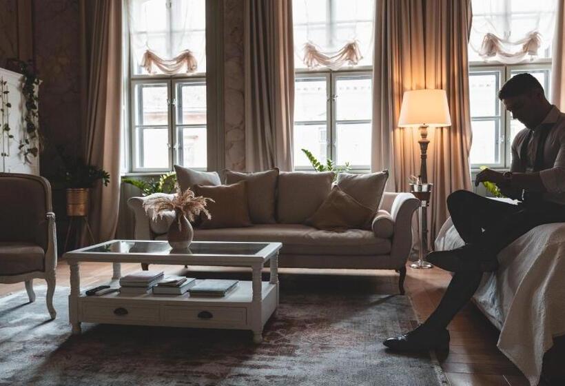 Номер Deluxe Кровать Кинг, Room42   Suites & Apartments