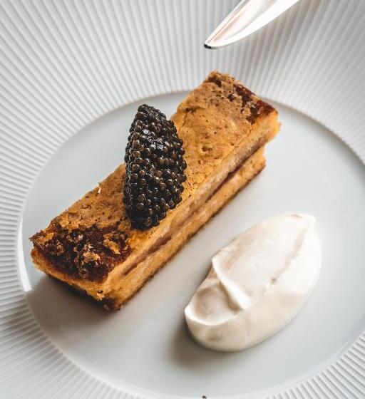 Апартаменты 3 Спальни, Room42   Suites & Apartments