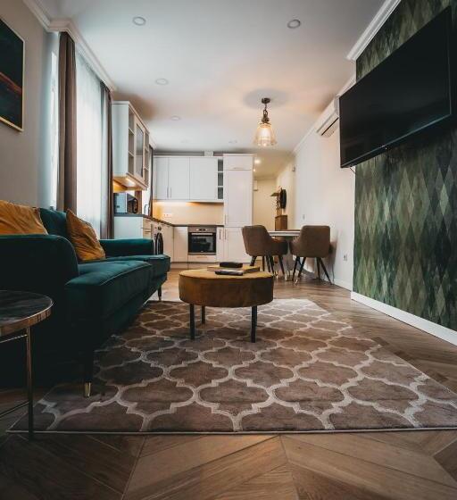 Апартаменты 2 Спальни, Room42   Suites & Apartments