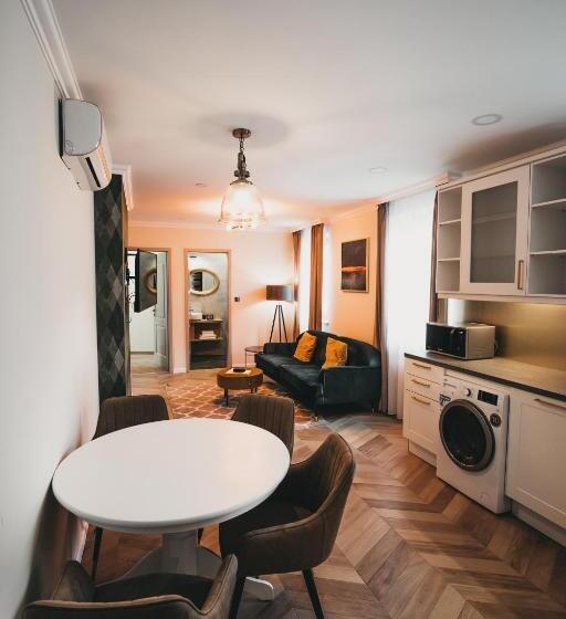 Апартаменты 2 Спальни, Room42   Suites & Apartments