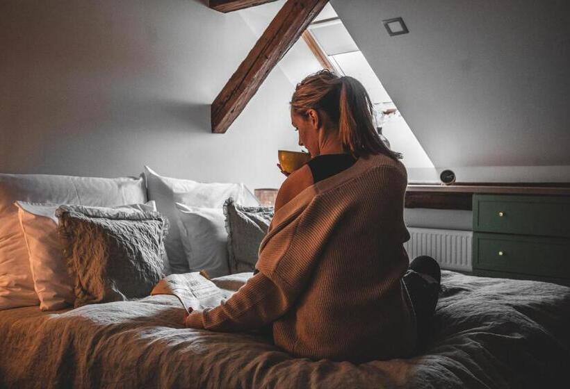 Апартаменты 3 Спальни, Room42   Suites & Apartments