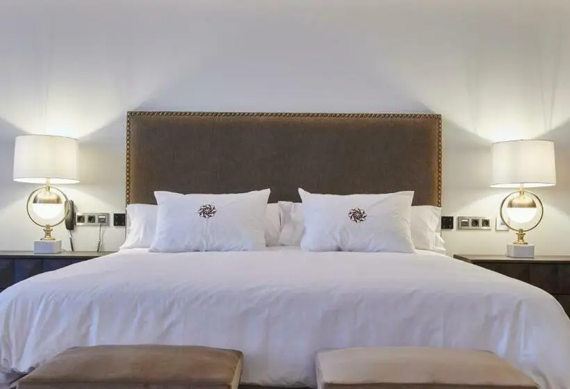Quarto Deluxe, Ansares