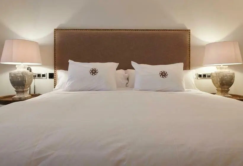 Quarto Deluxe, Ansares