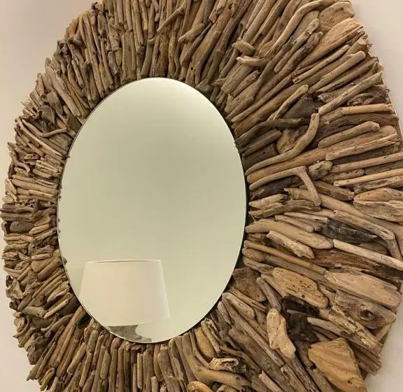 Quarto Deluxe, Ansares