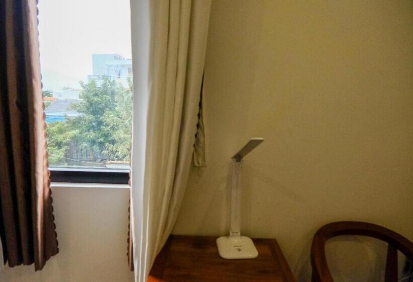 اتاق استاندارد, Jen