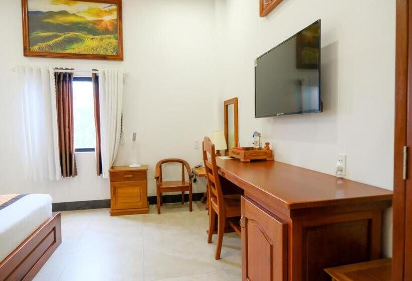 اتاق استاندارد, Jen