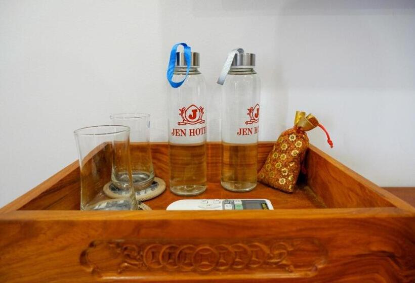 اتاق استاندارد, Jen