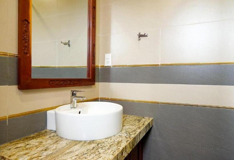 اتاق استاندارد, Jen