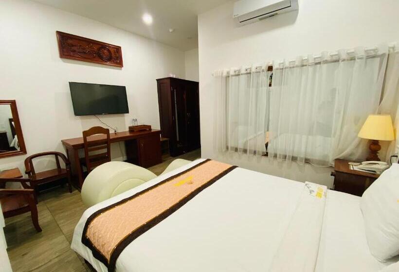 اتاق استاندارد, Jen