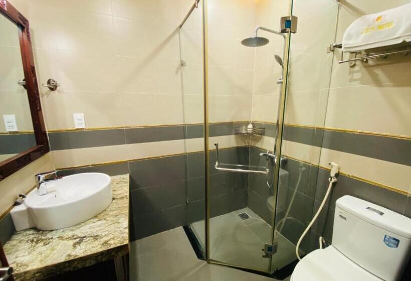 اتاق استاندارد, Jen