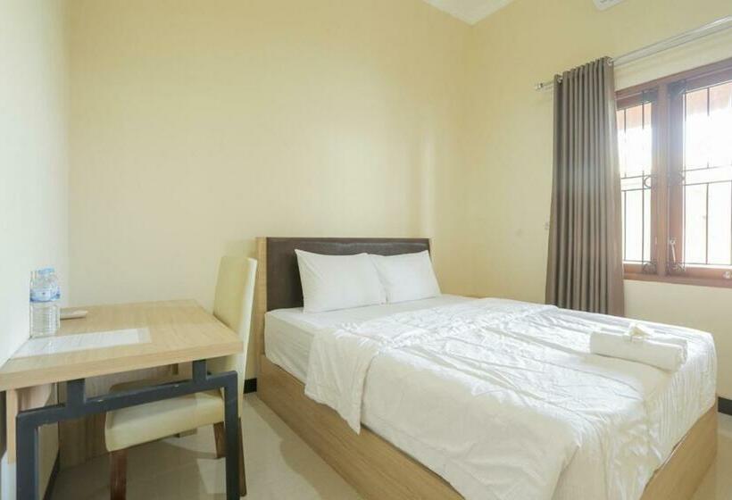 חדר דלוקס, Idr Green Guest House Syariah Mitra Reddoorz