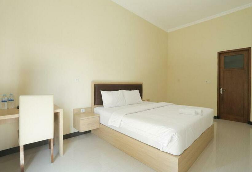 디럭스 룸, Idr Green Guest House Syariah Mitra Reddoorz
