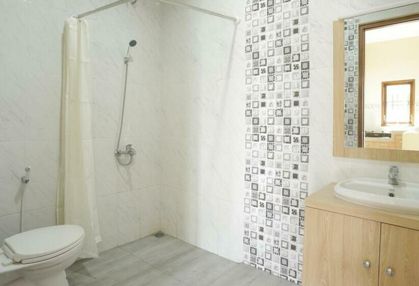 חדר דלוקס, Idr Green Guest House Syariah Mitra Reddoorz