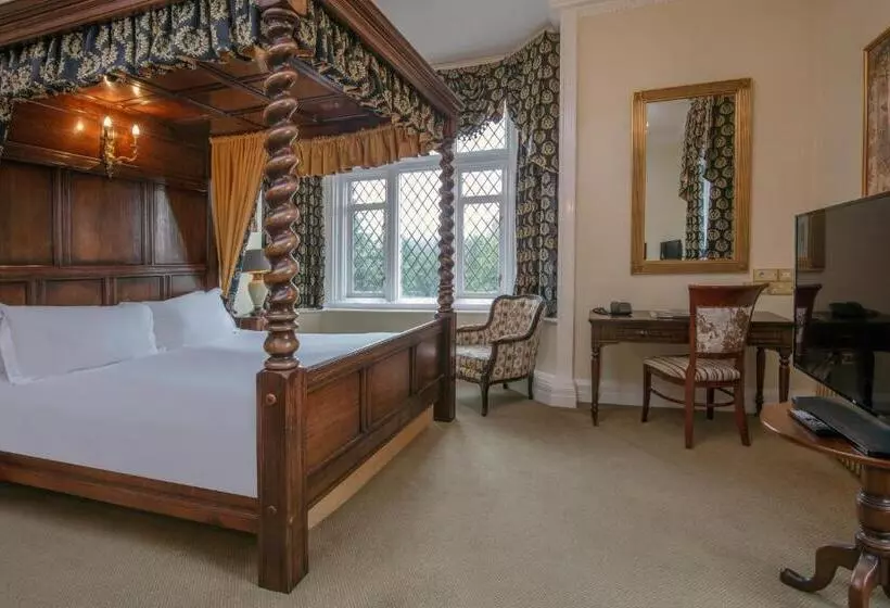 キングサイズベッドのスタンダードルーム, Crewe Hall Hotel & Spa   Cheshire