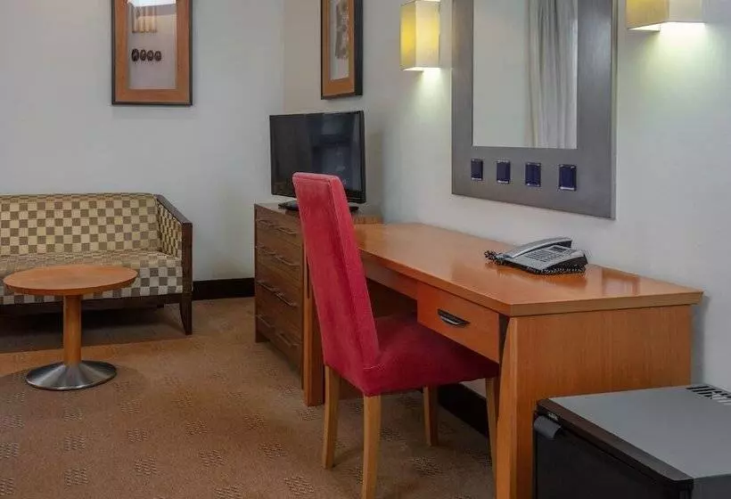クラシックルーム, Crewe Hall Hotel & Spa   Cheshire