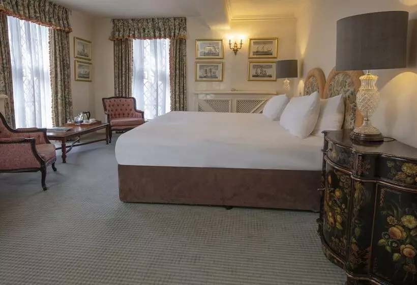 スタンダードルーム, Crewe Hall Hotel & Spa   Cheshire