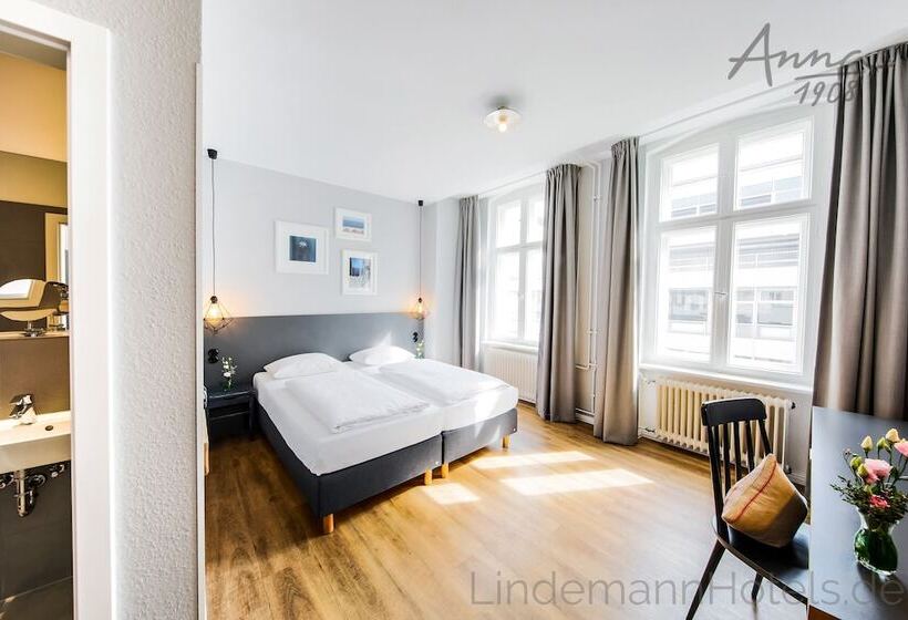 اتاق عادی, Anna 1908