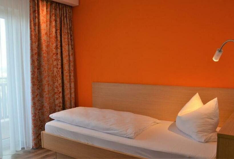 프리미엄 싱글 룸, Bergwirt