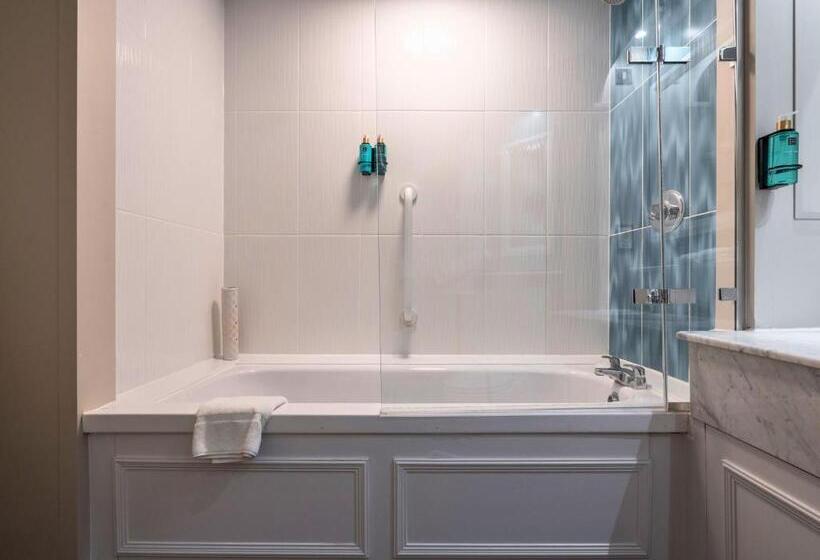 חדר סופריור, Villiers