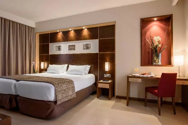 Standardzimmer, Exe León